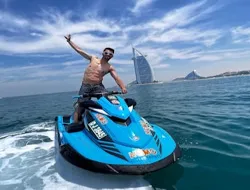 Dubai Jet Ski: 30-Min Burj Al Arab Tour with a Free Hot Dog